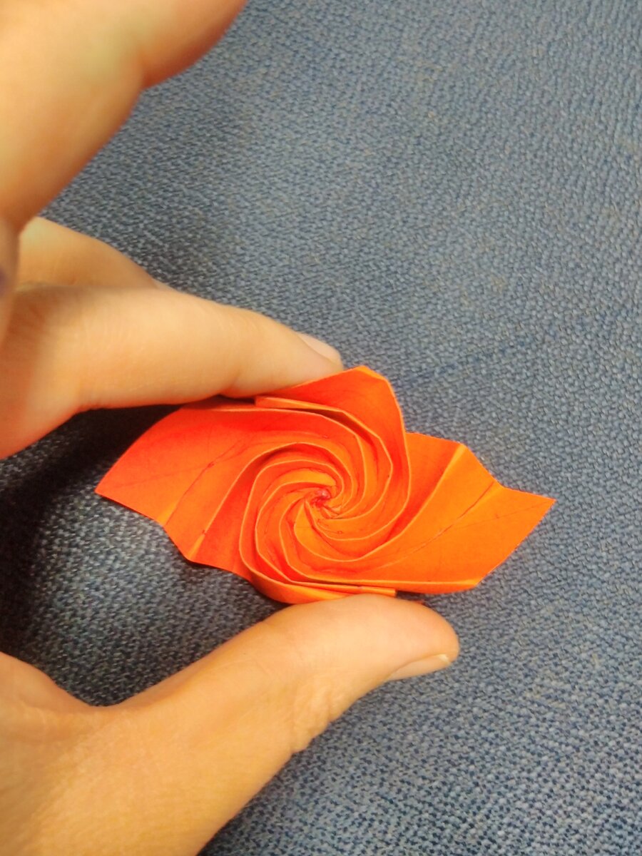 Это если слегка сплющить конструкцию по краям