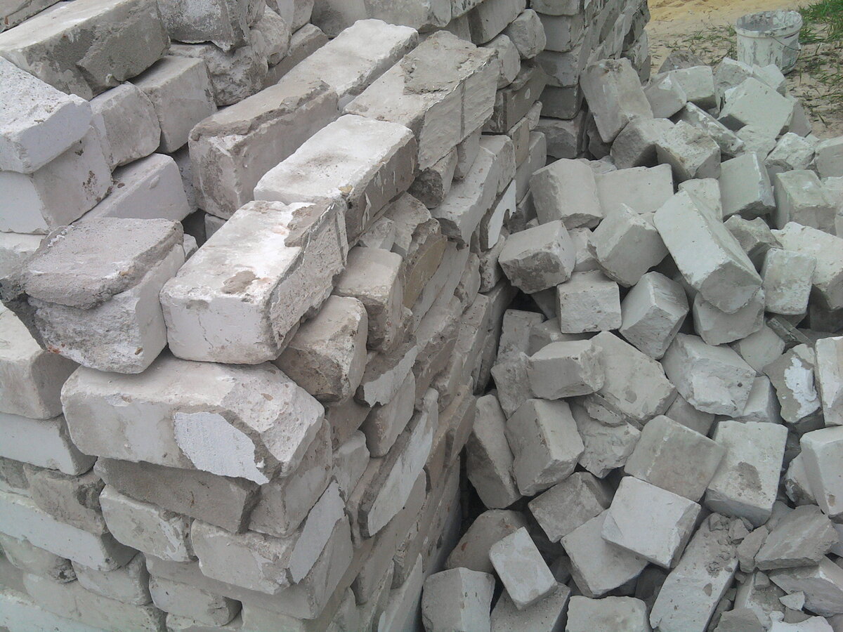 Кирпич в б.у.