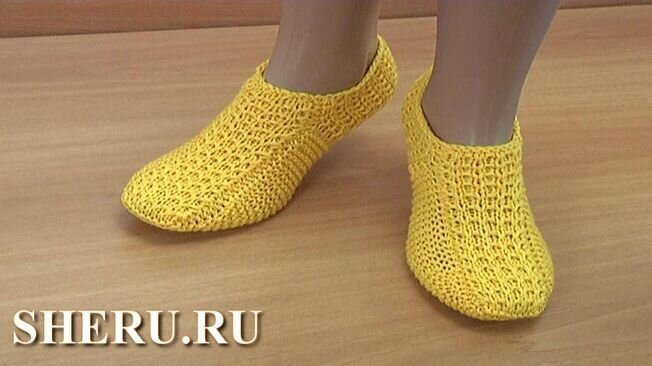 Связанные следки спицами