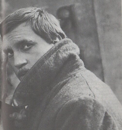 За счет песен артист умел создавать "трехмерные" образы в кино