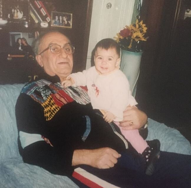 Диана с дедушкой. Фото из инстаграма Дианы Дэвис