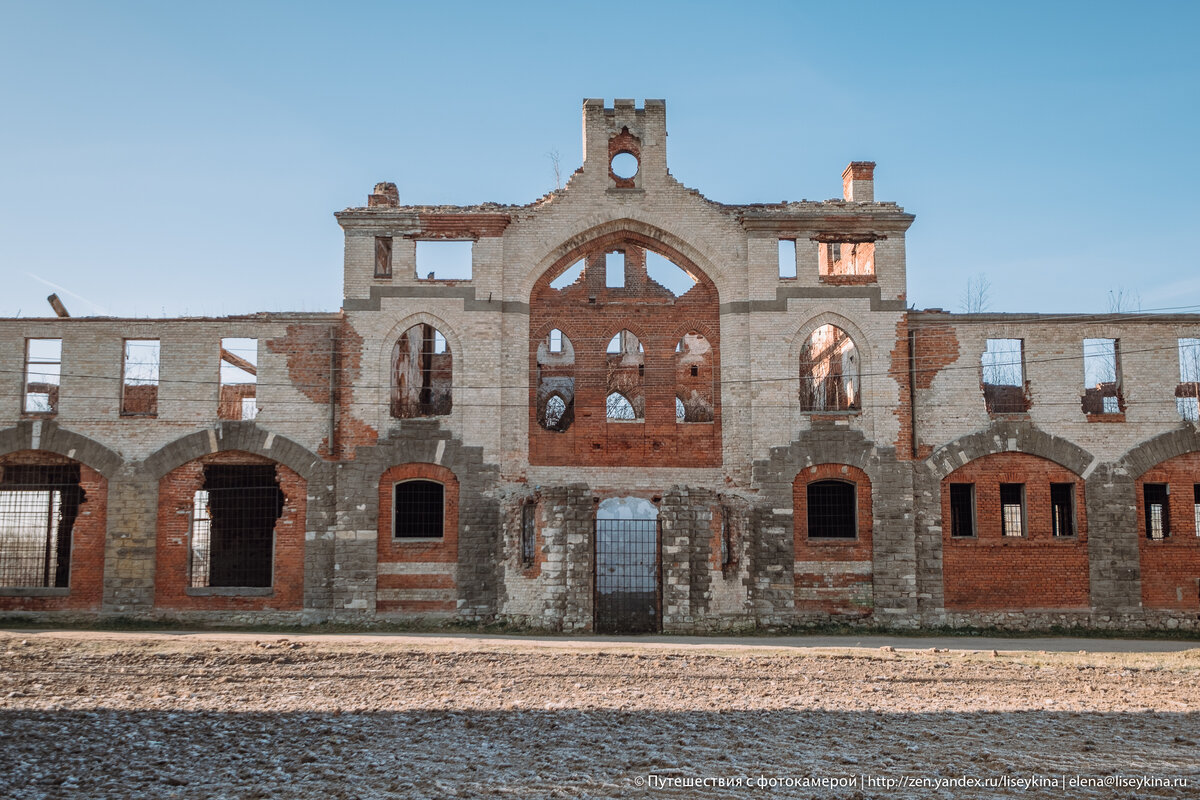Руины роскошного замка Храповицкого во Владимирской области