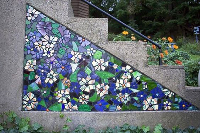 Как сделать садовый стол из мозаики