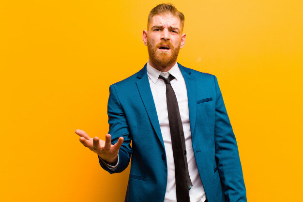 Может, не очень  поешь? Или рисуешь так себе?