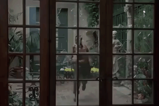 "Когда кожа грубеет от выпаренной пОтом соли, и неподвластна воздействию острых стёкол..."