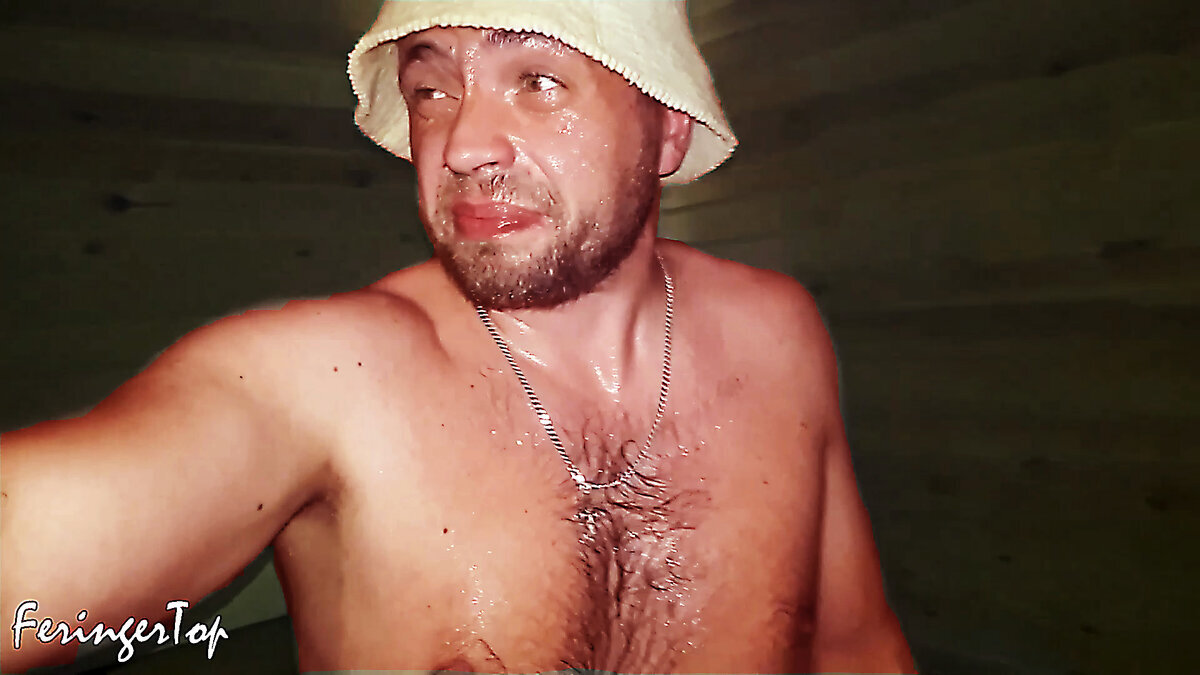 Кадр из прошлогоднего видео, где НА ПРАКТИКЕ не выдержал 60 градусов в бане. (Про температуру в бане ниже.)