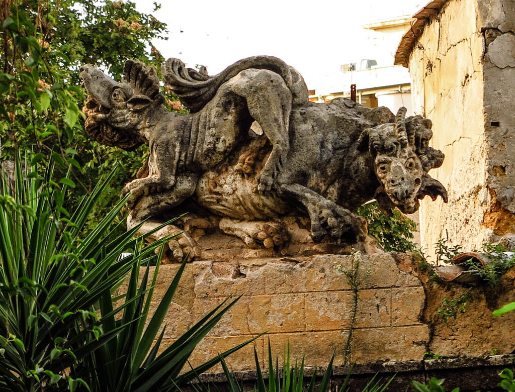 фигура из сада