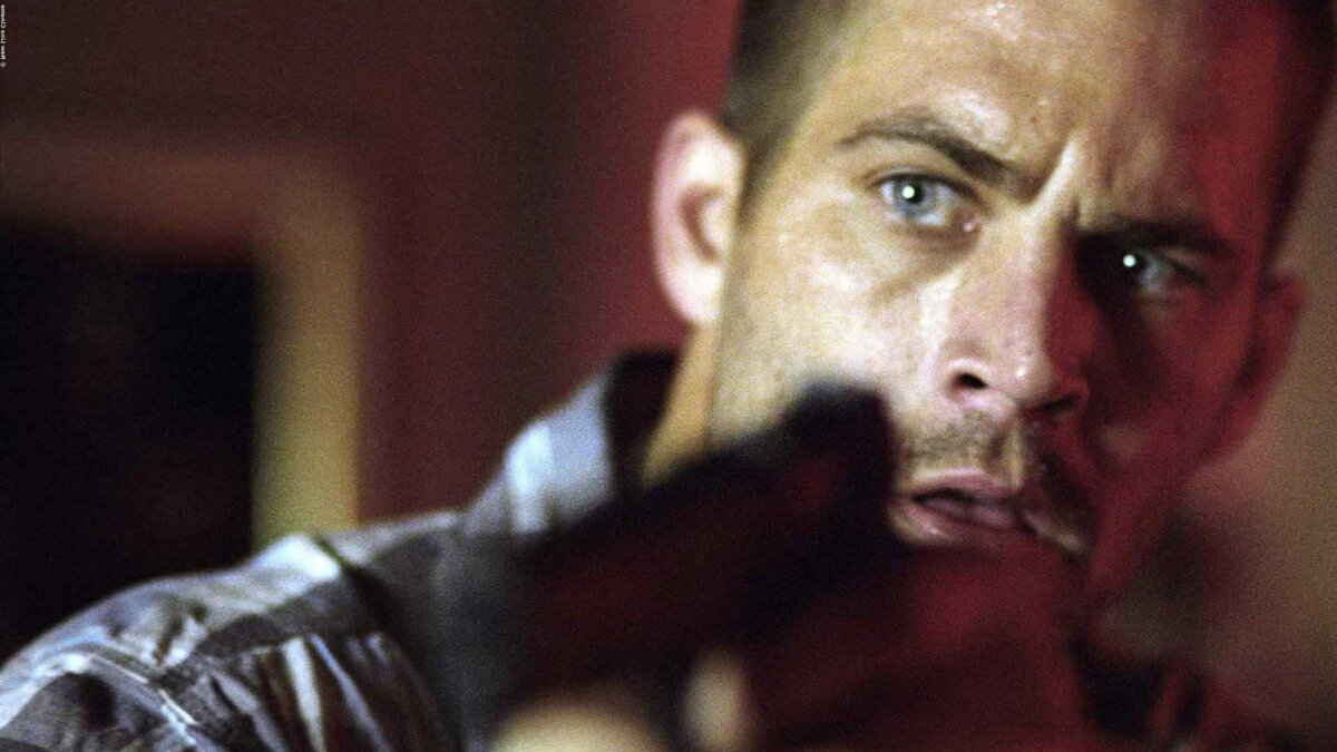 Айделис делеон беги без оглядки. Беги без оглядки. Беги без оглядки 2005. Беги без оглядки 2005. Пол уокер беги без оглядки.