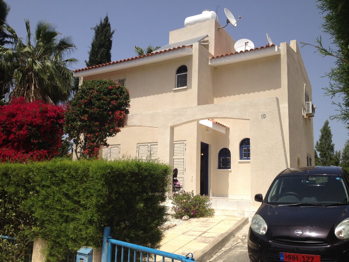 Небольшой домик на 2 спальни. Кипр. Май 2017.