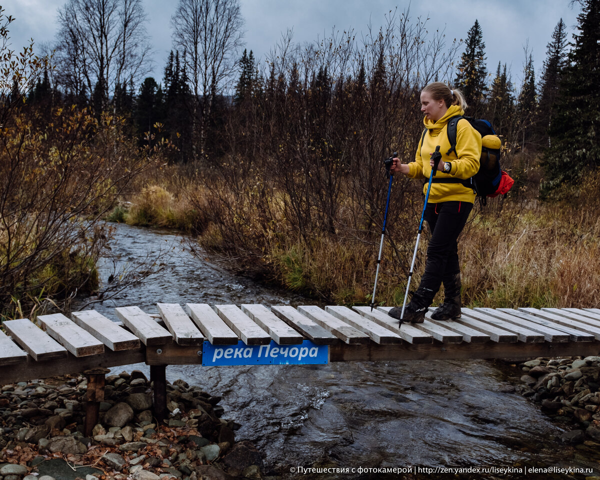Все свое ношу с собой. Кажется, что рюкзак небольшой, но я взвесила его в аэропорту - 13кг.