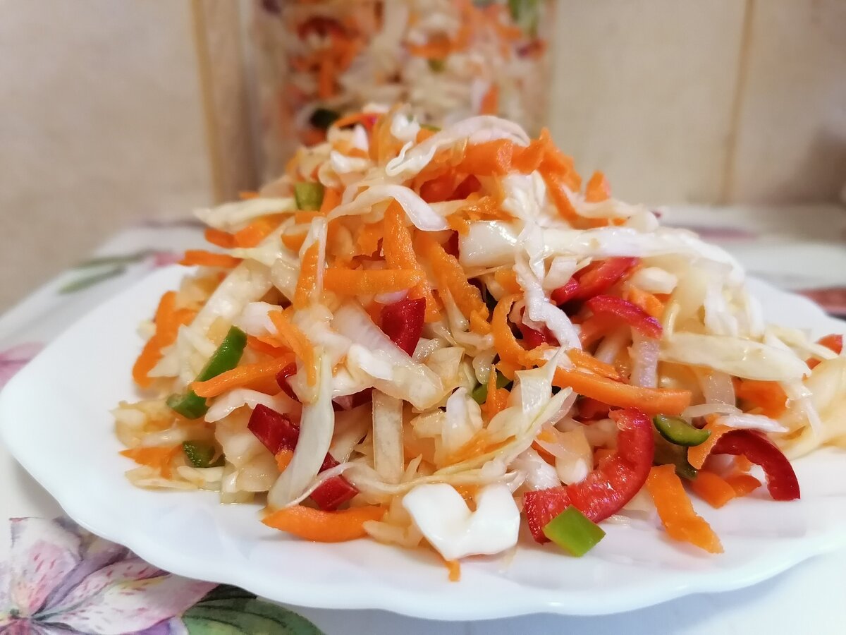 Салат с капустой и болгарским перцем - 7 рецептов в банки