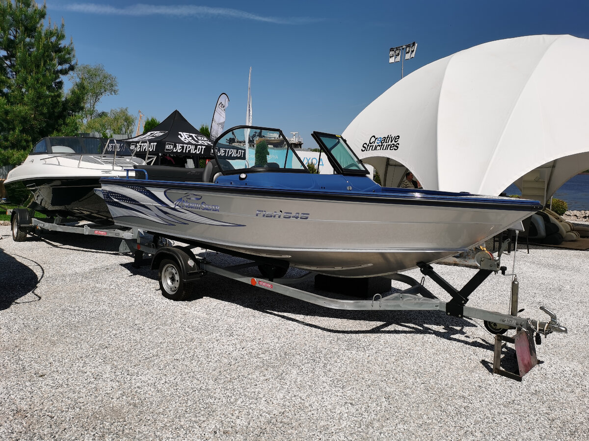 Фото автора. Листайте галерею. Фото листа спецификации и цены в конце галереи