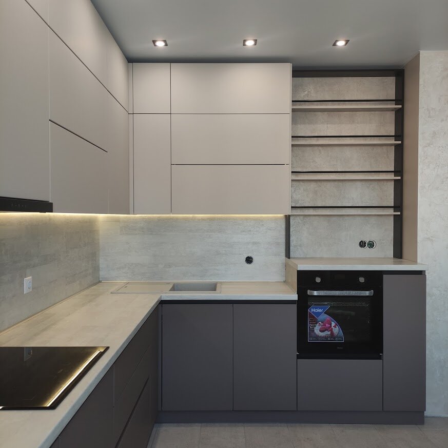 Вид на модуль с полками под бокалы