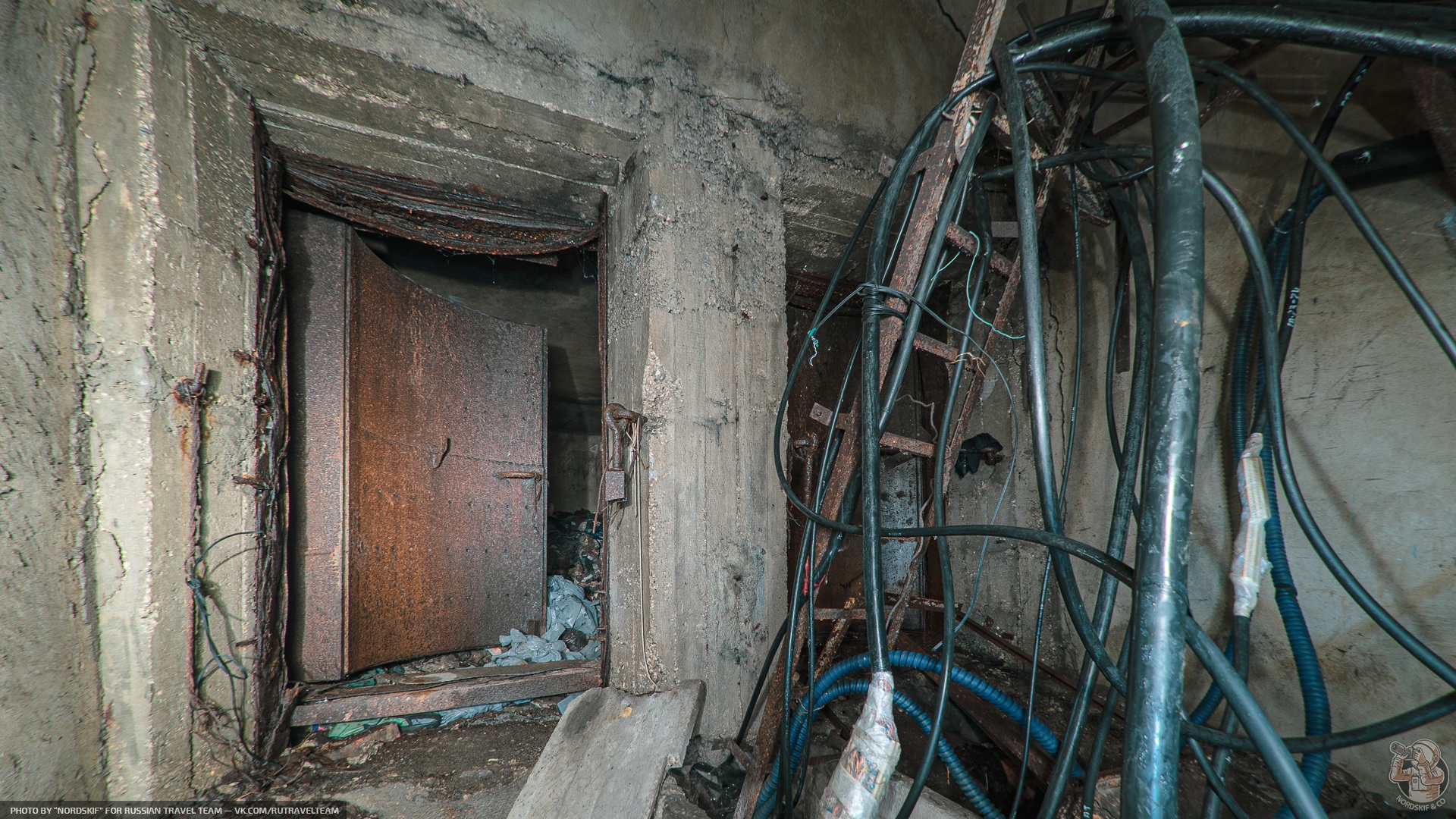 Говорят в Севастополе при Сталине построили бункер для танков. Я его нашёл и вот чем он оказался на самом деле!2