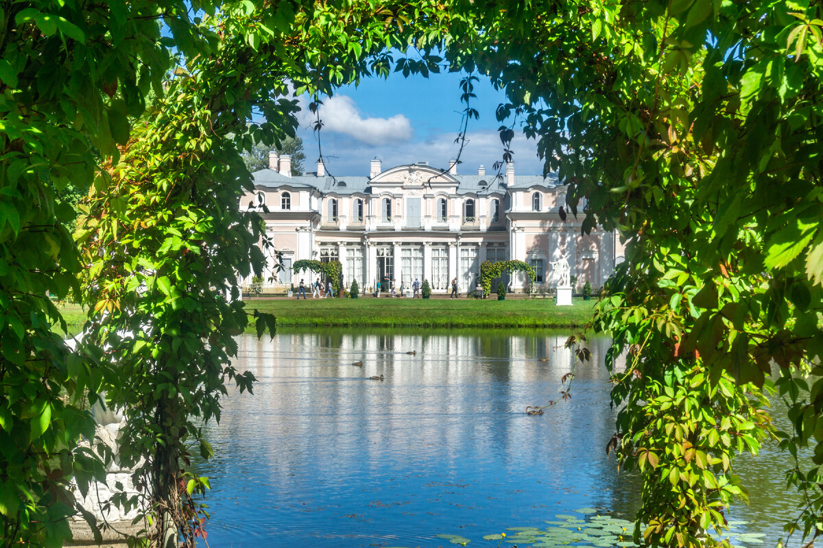 все фото автора. Парк в Ораниенбауме перед Китайским дворцом