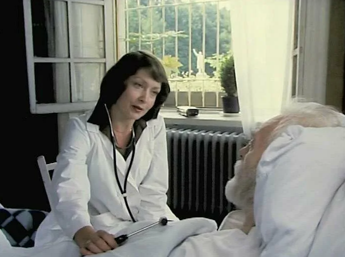 Книга про валерию певицу. Статусы про любимых. И жизнь, и слезы, и любовь. И жизнь и слезы и любовь журнал. И жизнь и слезы и любовь ютубе.