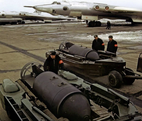 ФАБ-500 фугасное исполнение.
