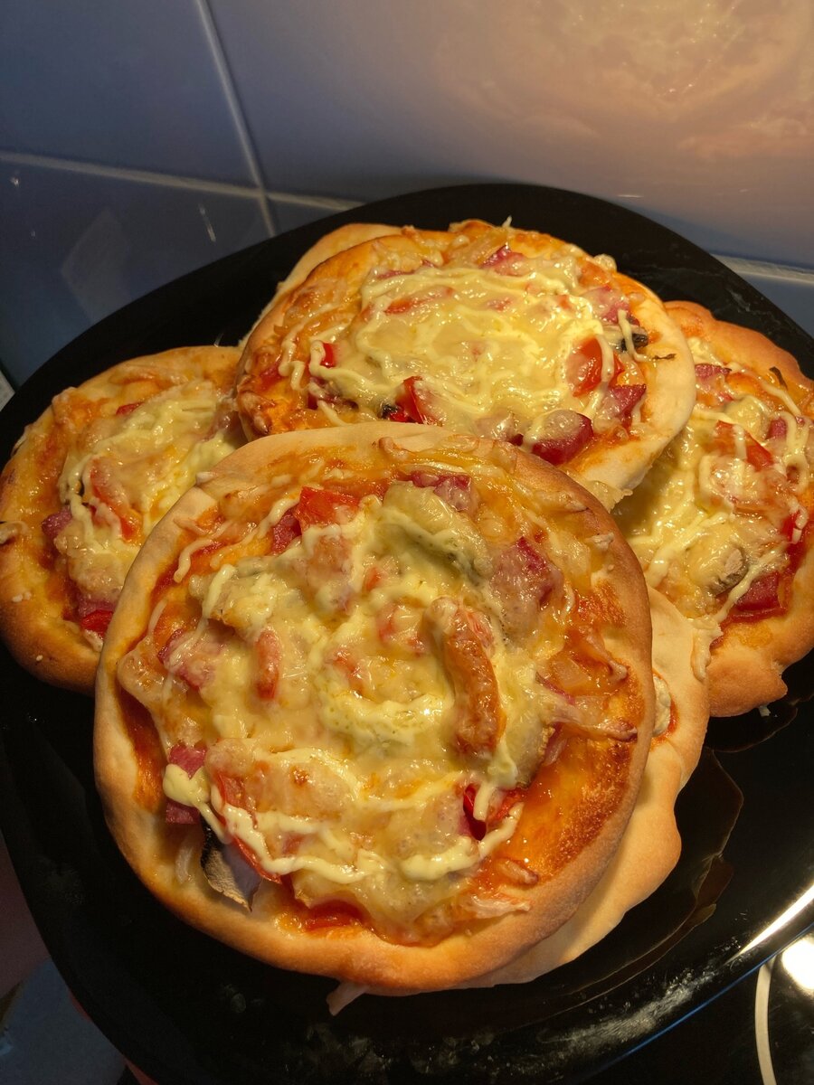 Домашняя пицца (на тонком тесте)