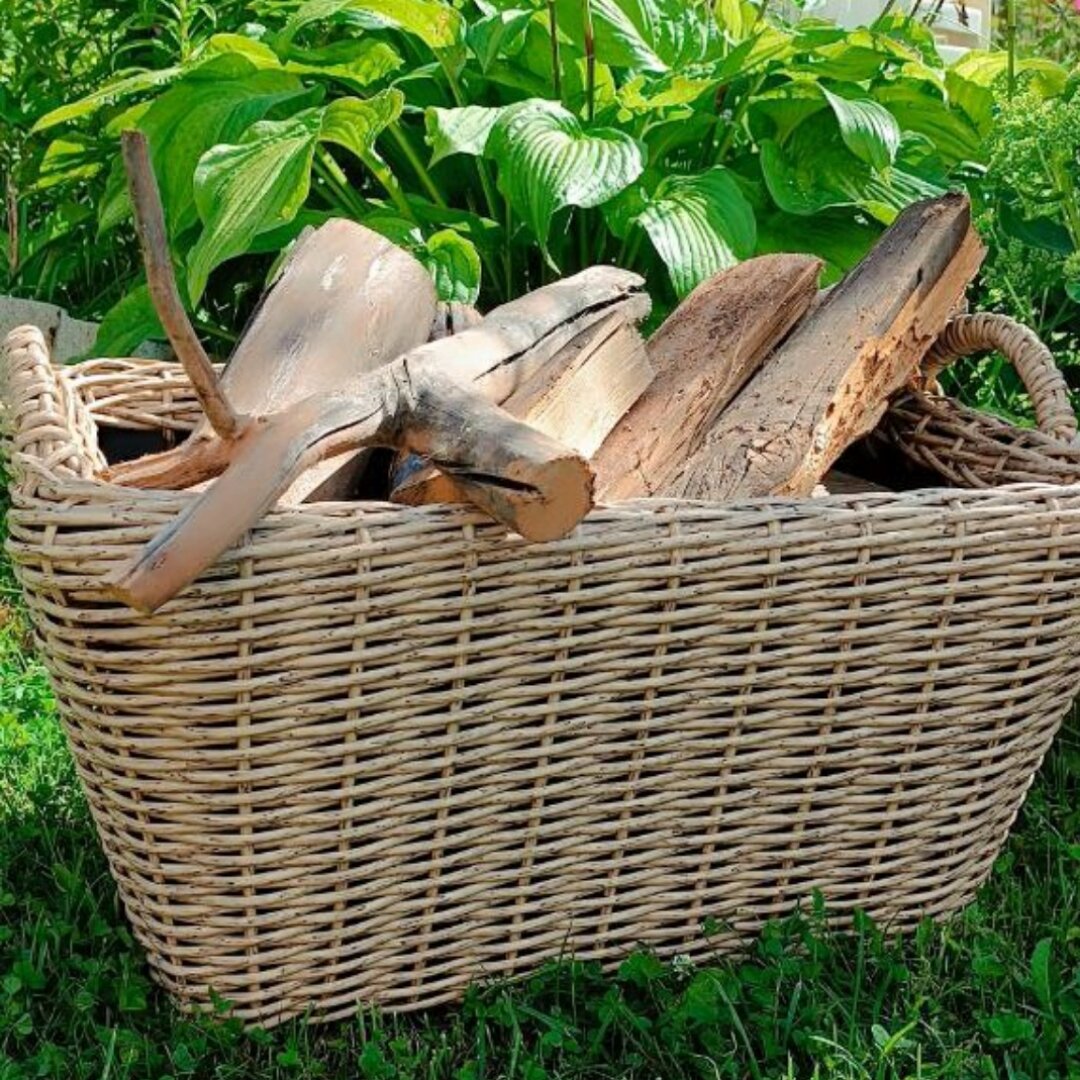 Например дровница 