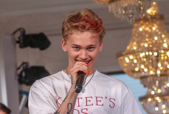   Даня Милохин