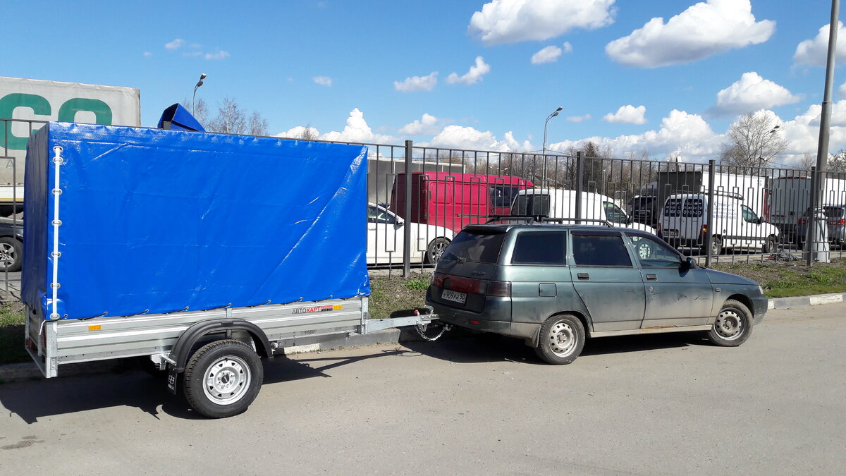 Холодильник, стиралка, мелкая мебель и все вещи в этот 2,5 метровый прицеп