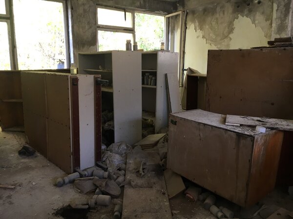Детские шкафы заняты под "пробы"