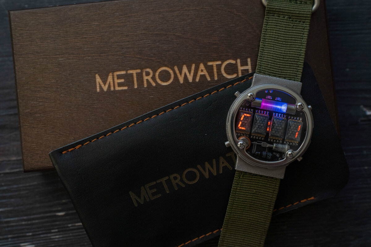 Часы из Metro 2033 своими руками