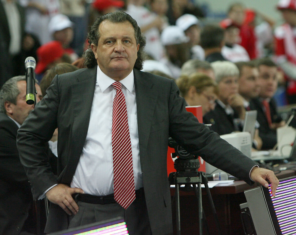 Калманович. Источник: На похоронах Калмановича. Источник: Яндекс.Картинки