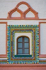 Украшенный поливной глазурью наличник (Россия, XVII век)