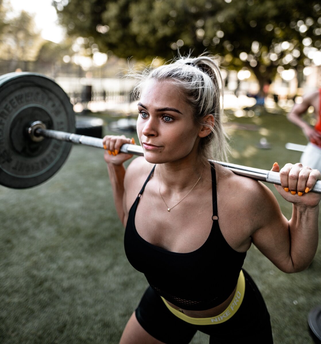 От беговой дорожки до приседаний со штангой. Photo by John Fornander on Unsplash