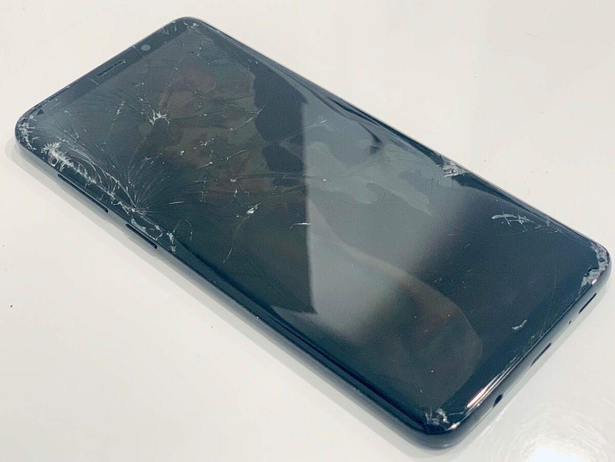 разбился экран, тачскрин или все вместе