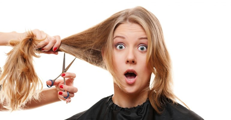 Фото взято с сайта:https://sm-news.ru/podrovnyajte-mne-konchiki-5-fraz-klientov-kotorye-besyat-parikmaxerov-121/