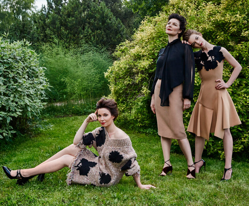 Александра Урсуляк ( дочь от первого брака), Лика Нифонтова с Дашей.