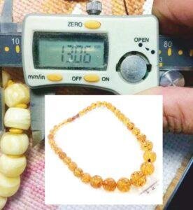  Бусы из янтаря