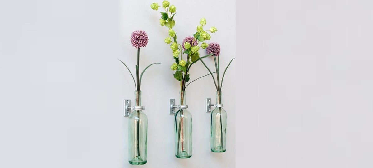 Настенные вазы из бутылок