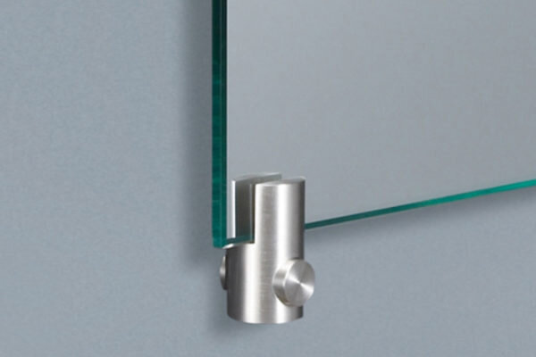 рамками или держателями.Специальные держатели.
