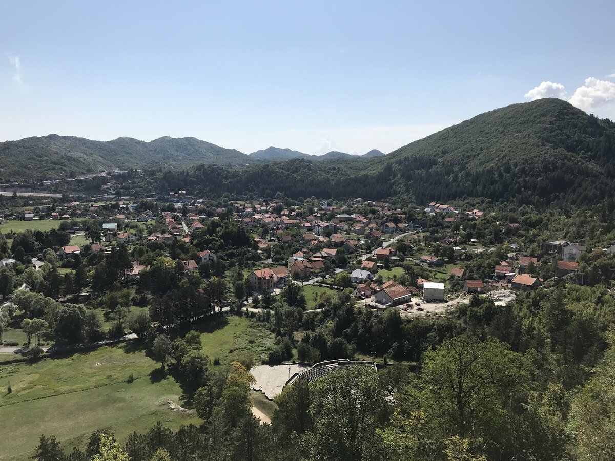 Смотровая площадка на Орлиной горе в Цетине