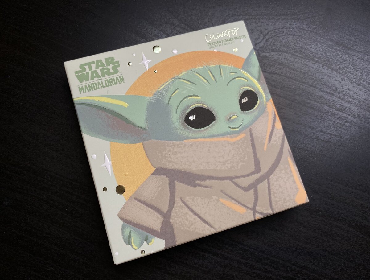 Фото автора. Палетка  Mandalorian The Child Colourpop