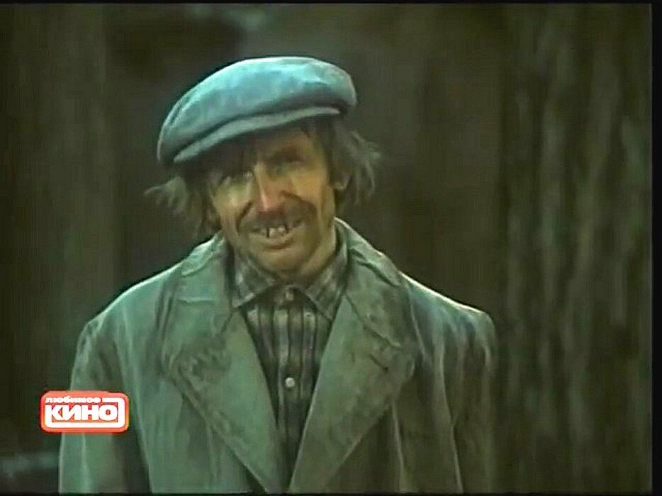 " Сынок,ты, думаешь вам сейчас все можно? Ты знаешь сколько я таких перекидал. И военных и штатских? И думаешь ты в моде?"