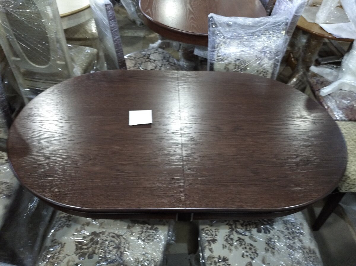 Стол на рынке