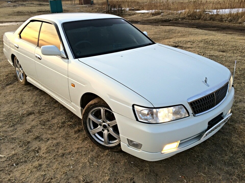  100     Nissan Laurel C35  AutoRuss  