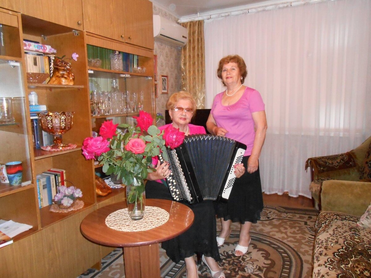 Тамара Полонская и Валентина Васильева.