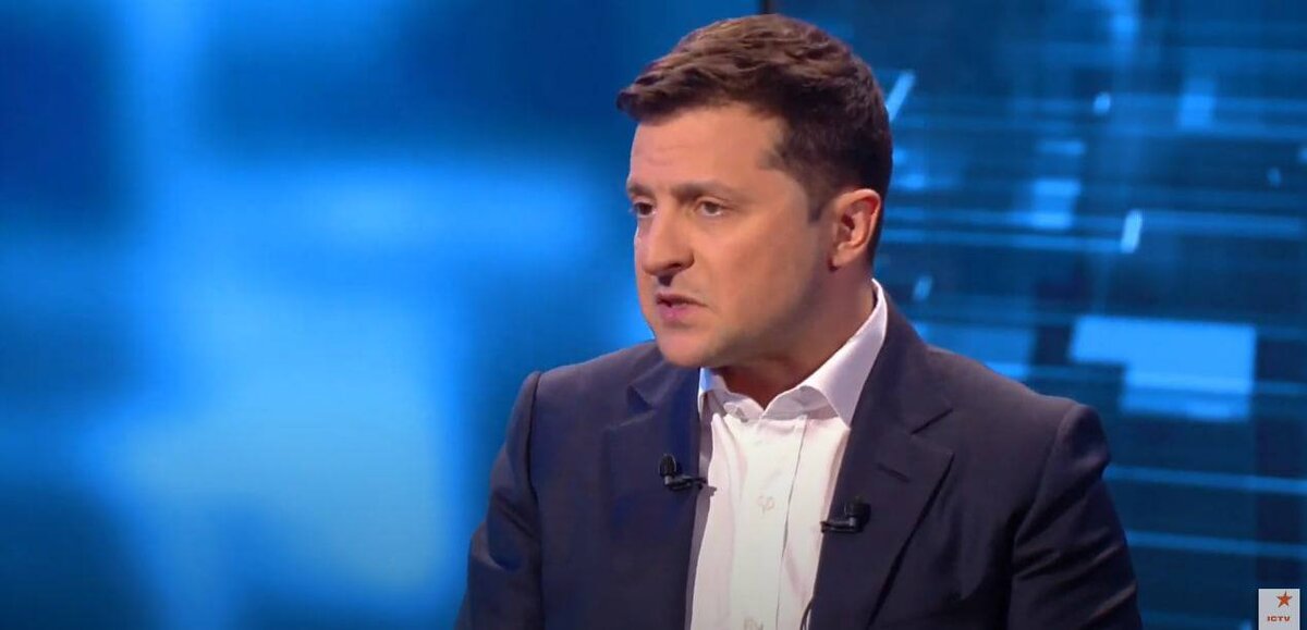 Освещение может и не правильно поставлено, но тени падают точно в цель. Фото: telegram 