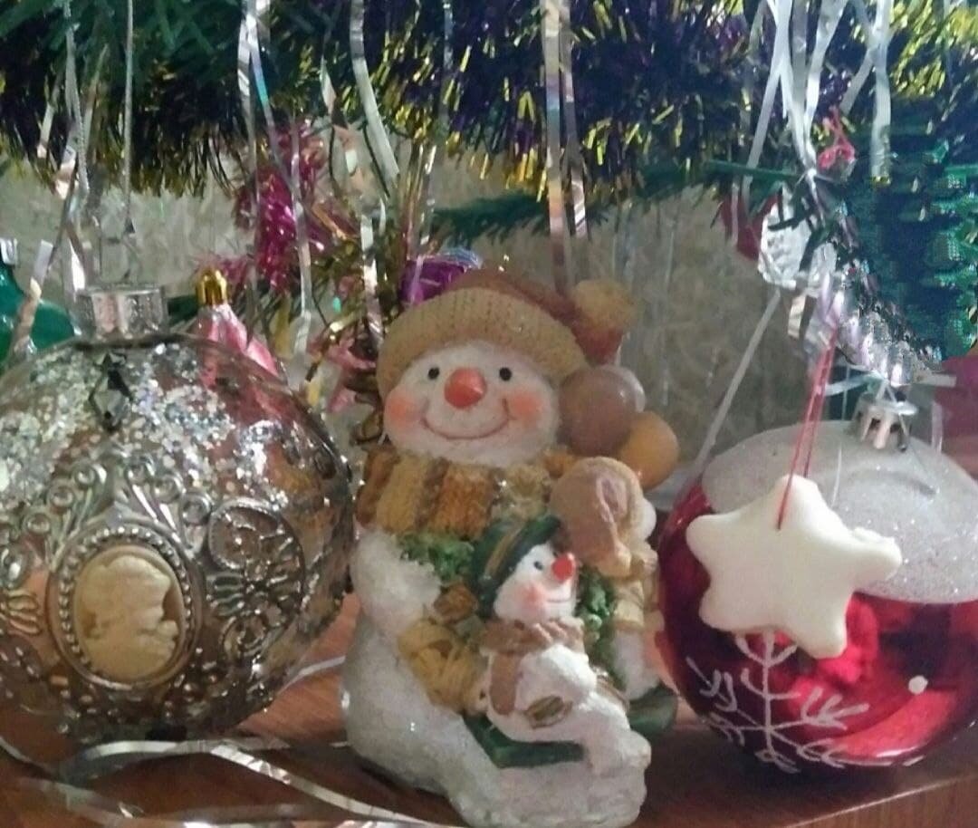 На носу праздничная ночь