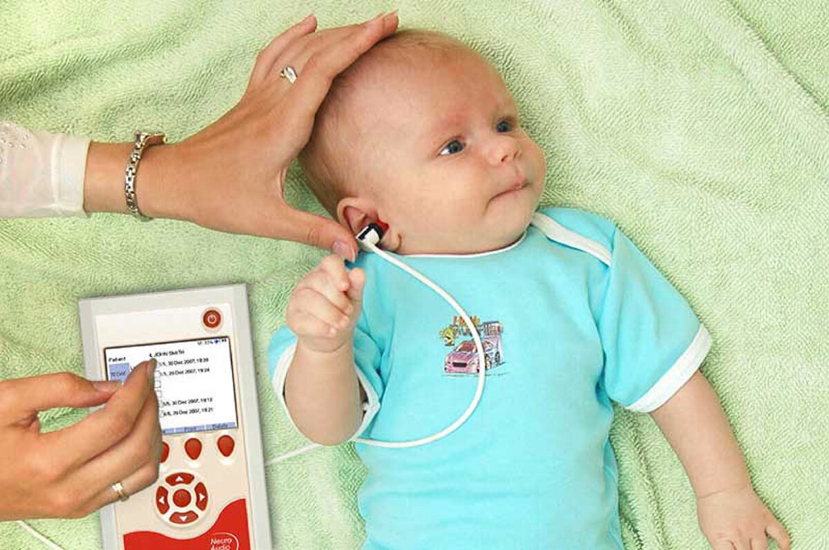 Как проверить слух у новорожденного