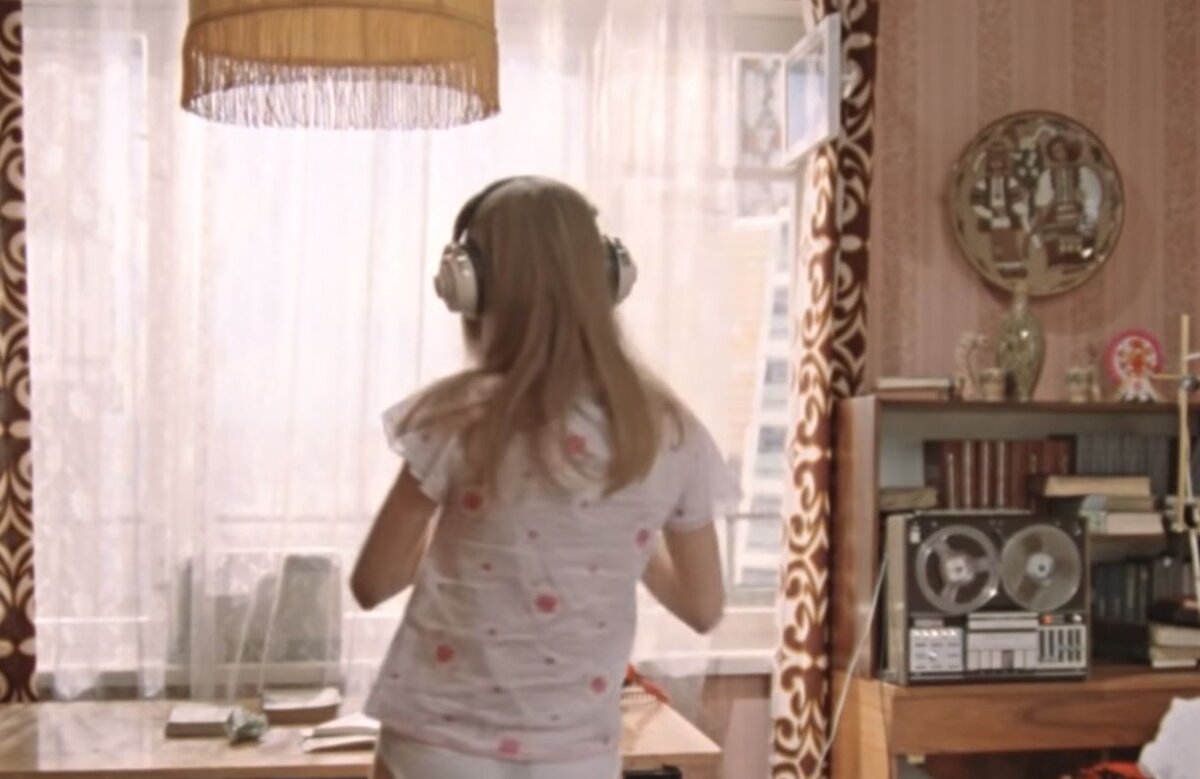 Наушники точно ведь не блютуз