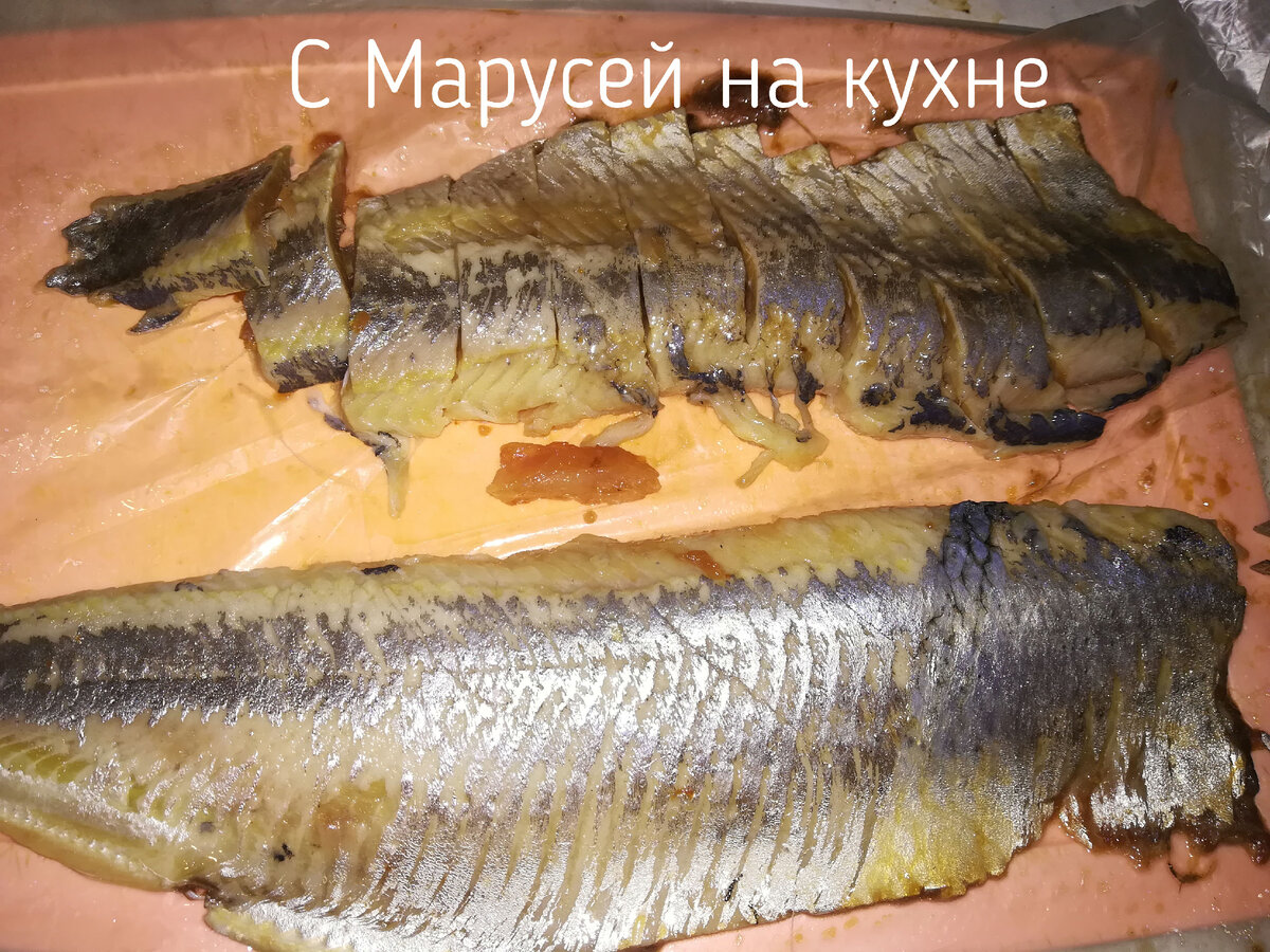 Сельдь с морковью и луком. Вкусная пряная закуска для праздничного стола. |  С Марусей на кухне | Дзен