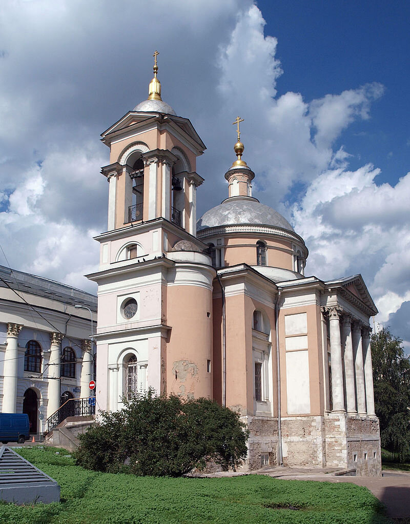 Храмы варваров. Храм Святой великомученицы Варвары Москва. Церковь Варвары великомученицы на Варварке. Храм великомученицы Варвары в Зарядье. Церкви на Варварке в Москве.