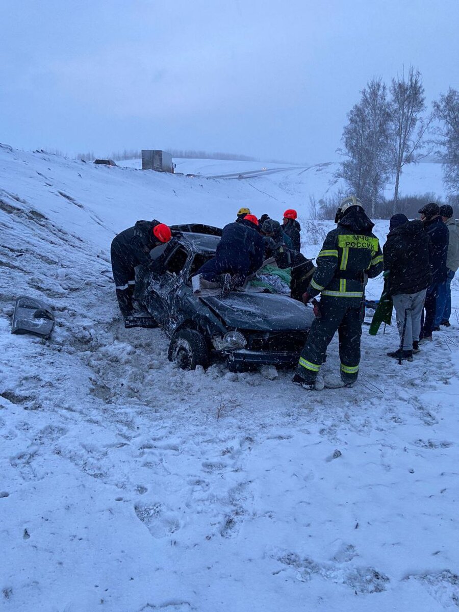 Авария на трассе полысаево ленинск кузнецк. Чп ленинск-кузнецкий 112. Улица муценко 3 ленинск-кузнецкий. Инцидент ленинск. Инцидент ленинск.