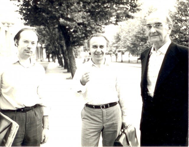 Слева направо: Д. Д. Киценко, П. Б. Ривилис и Ю. А. Фортунатов. Кишинев, 1985 год. 